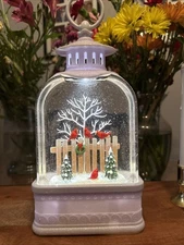LED GLITTER LANTERN SNOW GLOBE RED CARDINALS ON FENCE CHRISTMAS WREATH AND TREES