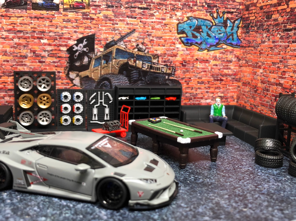 1:64 Mini Diorama Car Garage Workshop Maintenance Scene Display Model