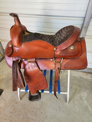 Used 18'' Brown Color Leather Roping Saddle with some Tooling #1818