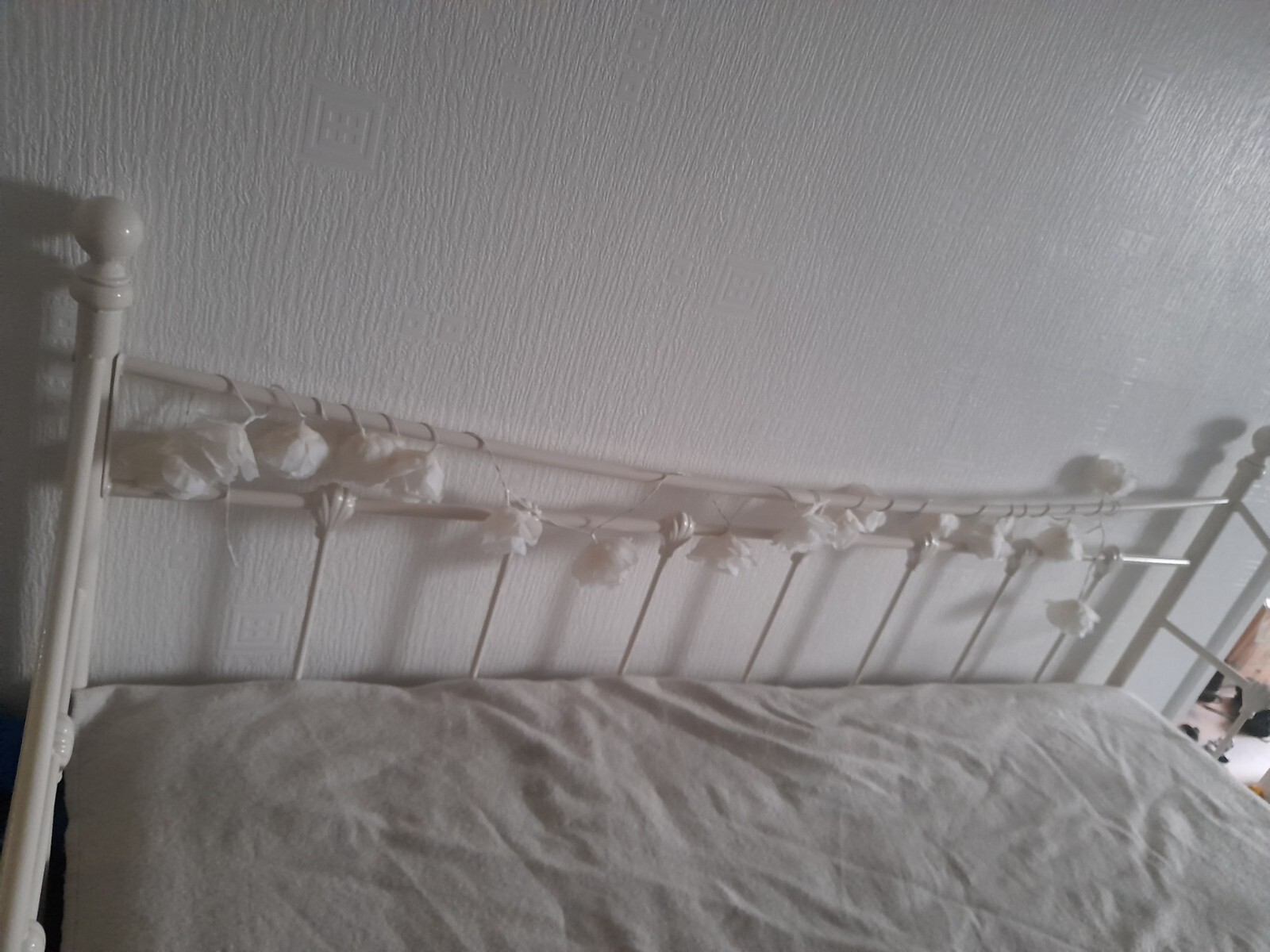 Metal Cream Day Bed Pretty Good Condition Single Mattress eBay