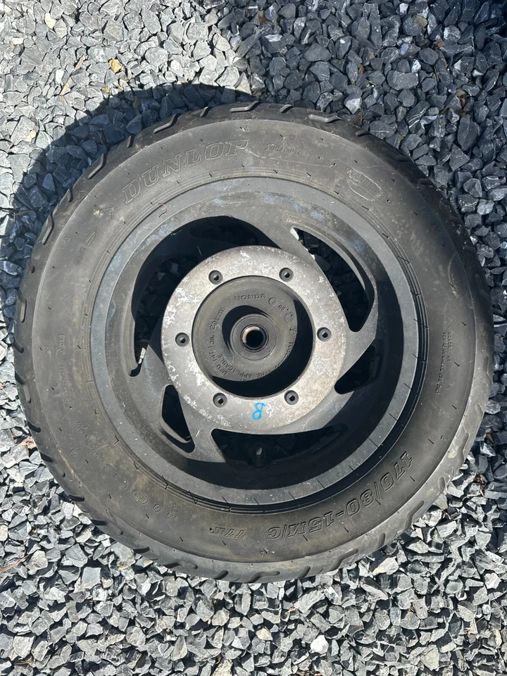 2004 honda VTX1300c REAR WHEEL RIM - Image 2 of 3