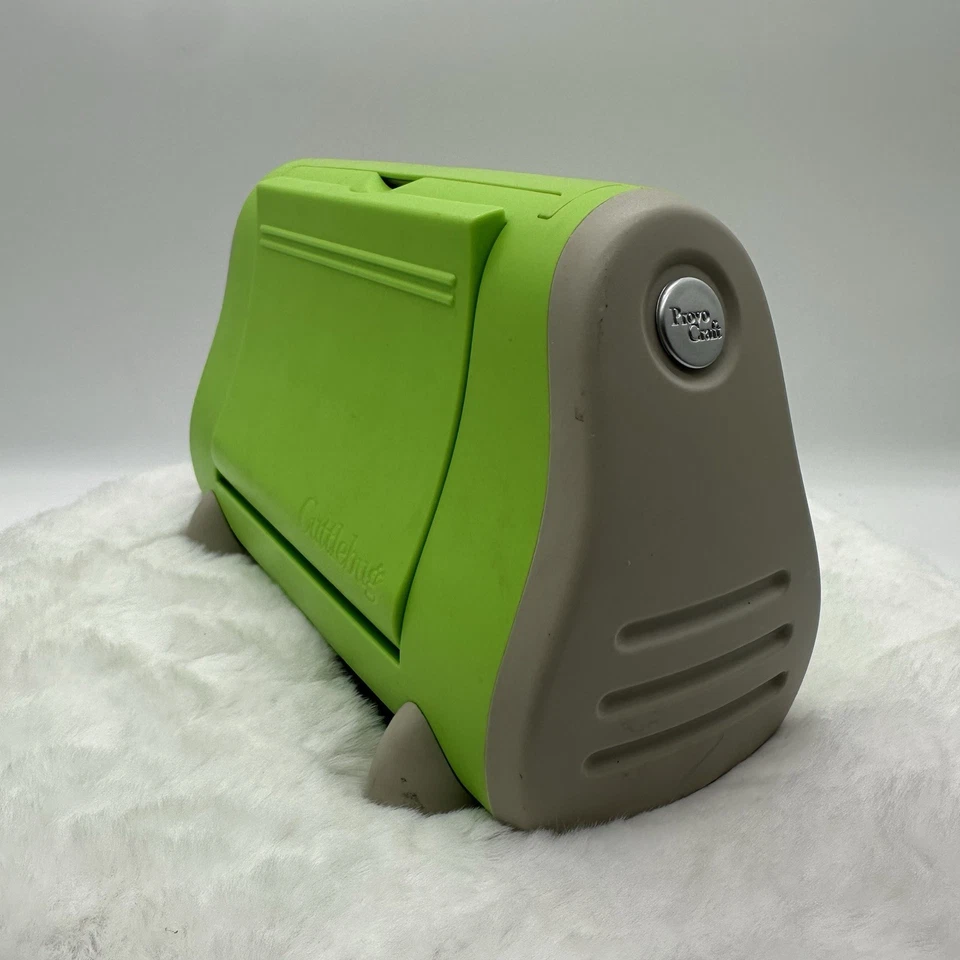 Provo Craft CUTTLEBUG Lime Green Die Cutter Machine with handle (Machine Only) - Photo 3/4