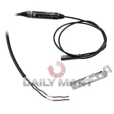 New In Box OMRON E2EC-C3D1 Capacitive Proximi...