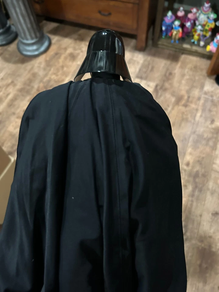 Sideshow Collectible Star Wars 1/6th Darth Vader ESB, Loose, No box - Image 4 of 4