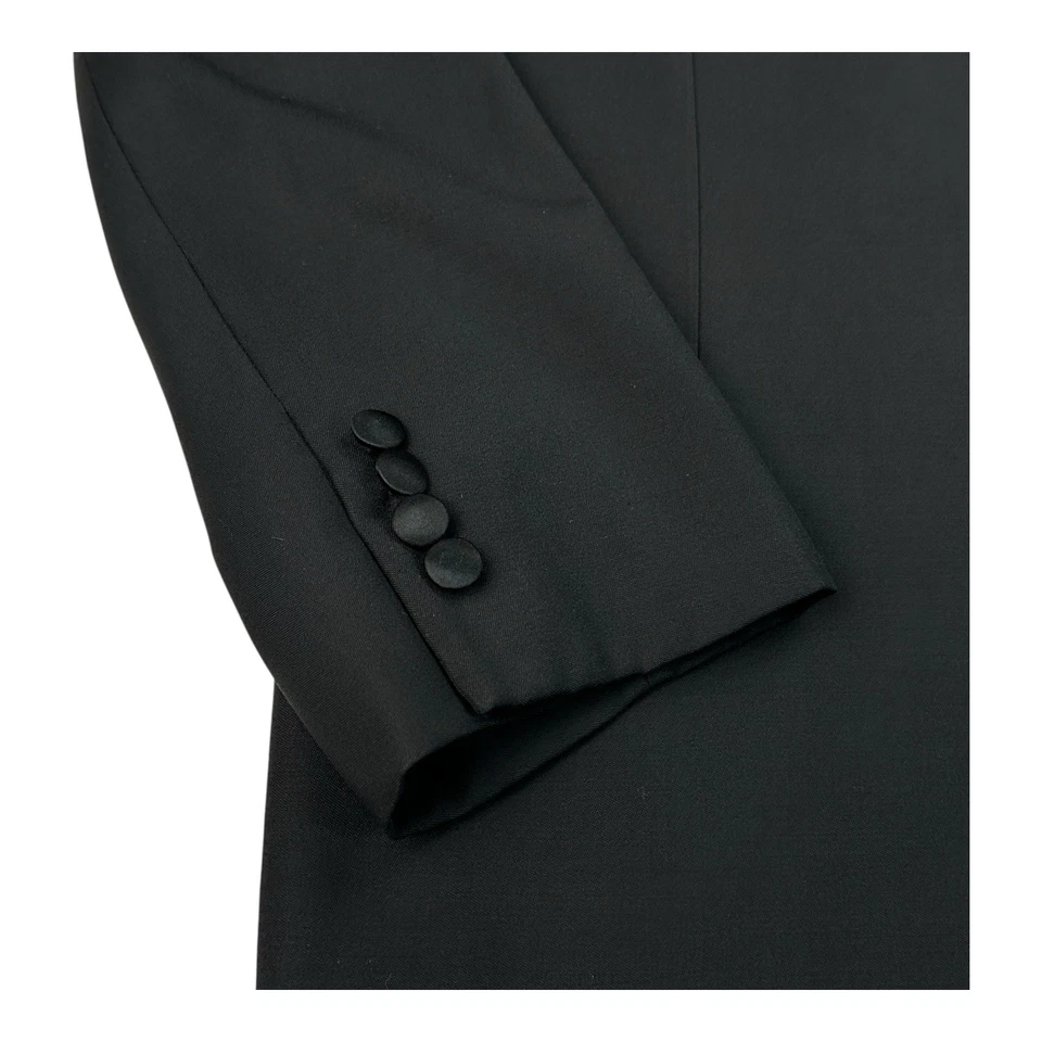 Chaqueta Esmoquin Brioni Negra Spartaco, 46R Solapa Pico Un Botón Neiman Marcus  Foto 3 de 4