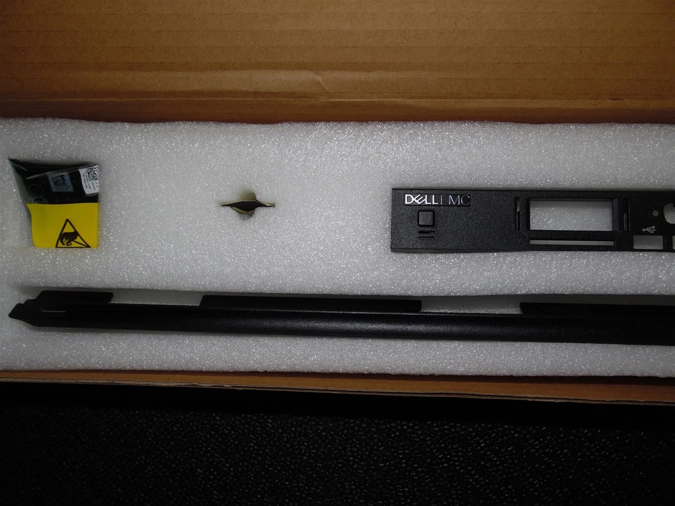 DELL EMC POWEREDGE SERVER T640 CHASSIS TOWER TO RACK CONVERSION KIT W8C14 FP0PJ - Image 2 of 3