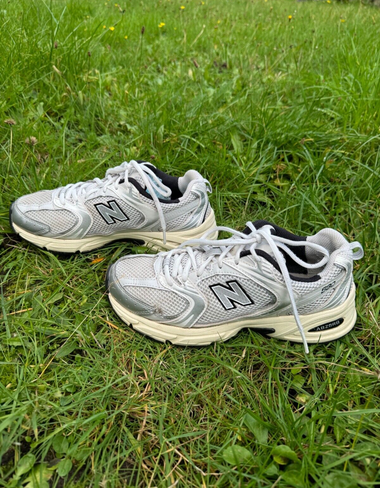 NEW BALANCE 530 WHITE NAVY AND SILVER SIZE 6 eBay