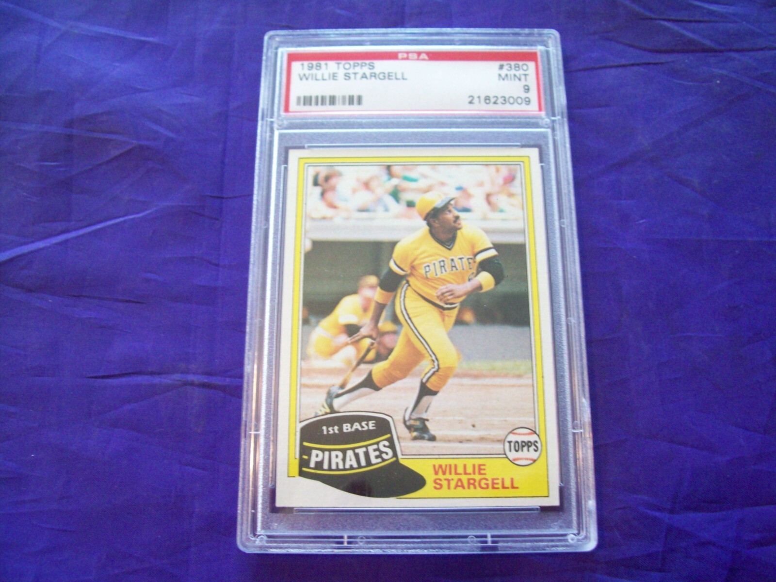 1981 TOPPS #380 WILLIE STARGELL (PIRATES) PSA 9
