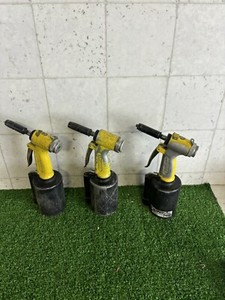 Lot Of 3 V-2 Pneumatic Rivet Tool; 3/32 Inch to 3/16 Inch Air Rivet Gun