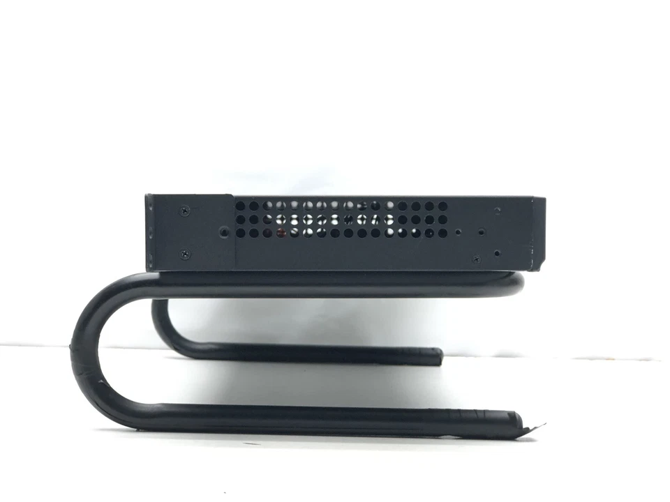 Avocent CS4016 Cyclades CS 16 Port Serial External Console Server - Image 3 of 4