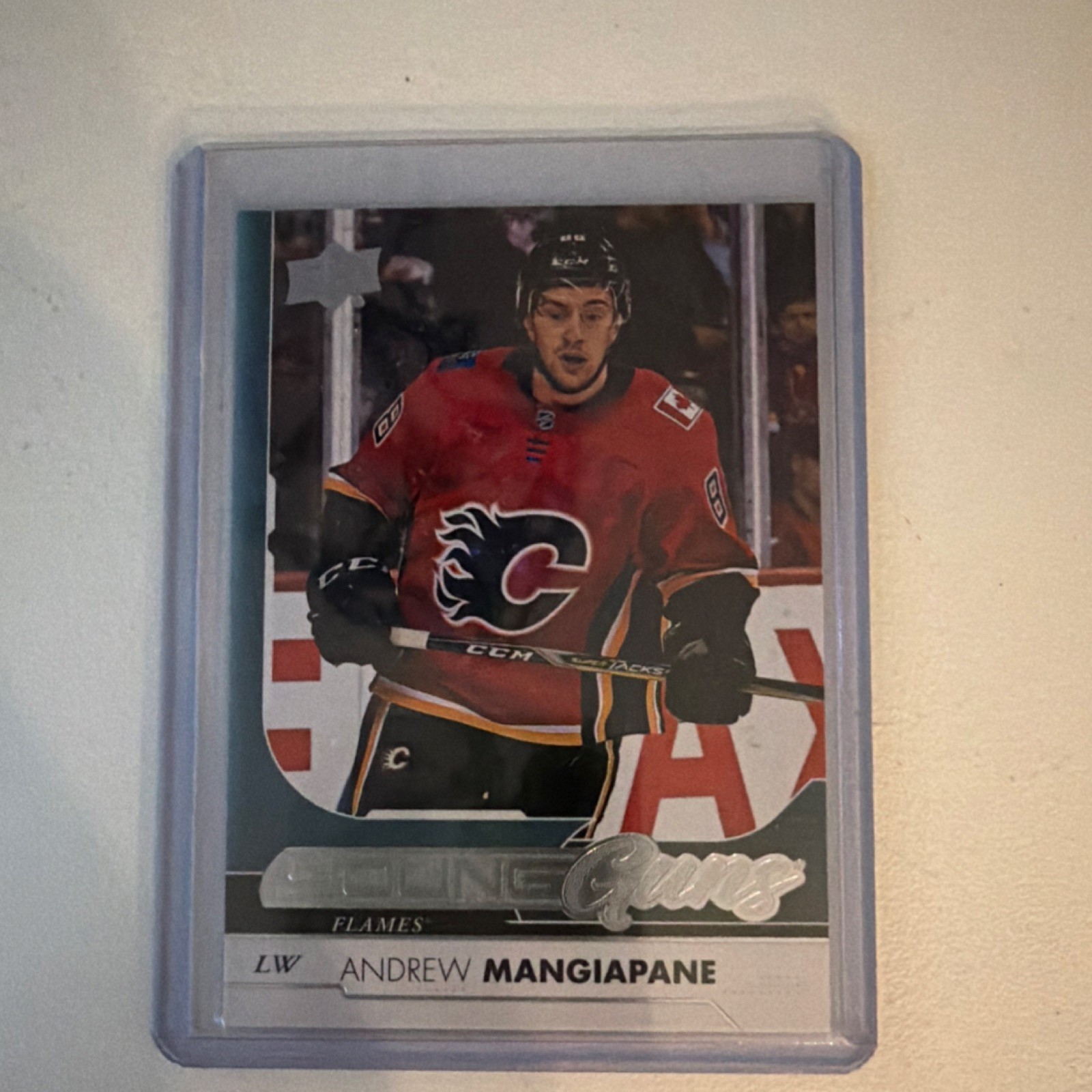 Upper Deck 2017-18 Series 2 Young Guns Rookie Andrew Mangiapane #497 NHL Flames