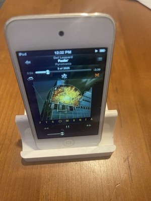 Genuine Apple iPod and iPad Charging Dock Cradle A1381.