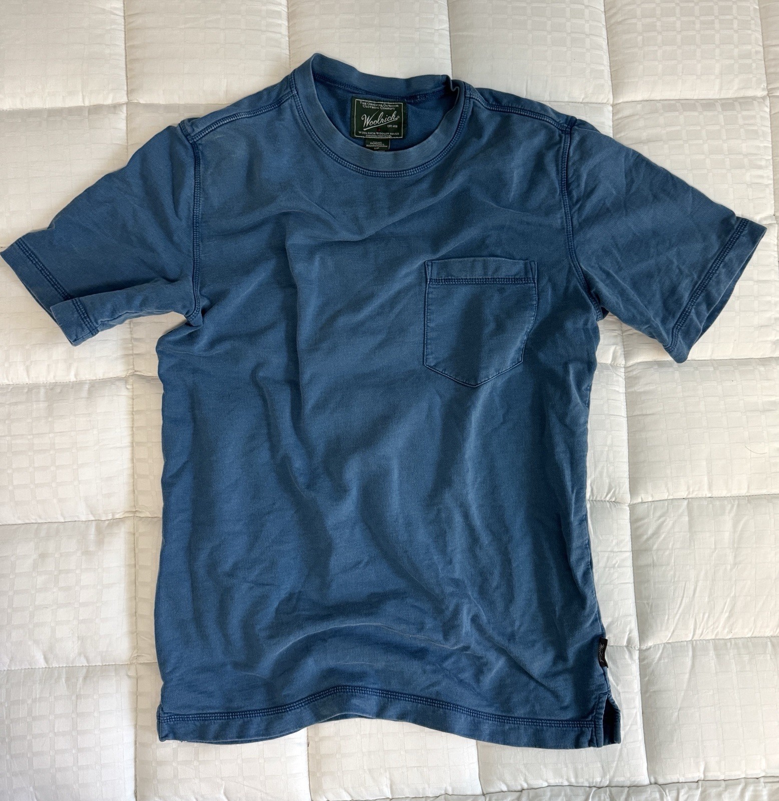 Woolrich Men’s Heavy Pocket T-shirt Blue Size Small Thick Shirt