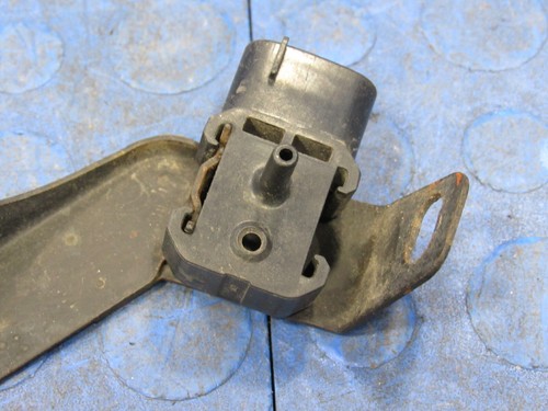 96-00 Toyota 4Runner EVAP Fuel Vapor Pressure Sensor OEM 89460-35030 2355 - Picture 4 of 5