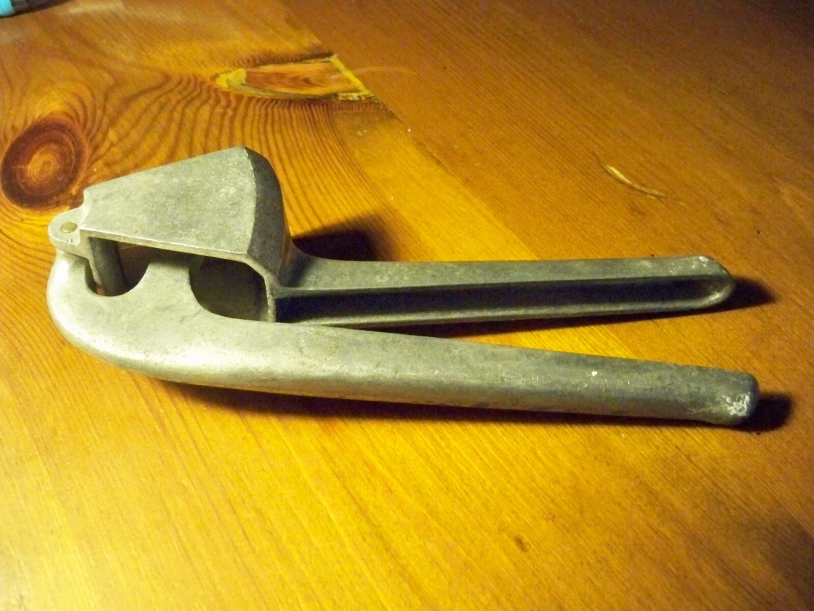 Vintage Zyliss Susi Swiss Garlic Press Cast Aluminum Made in