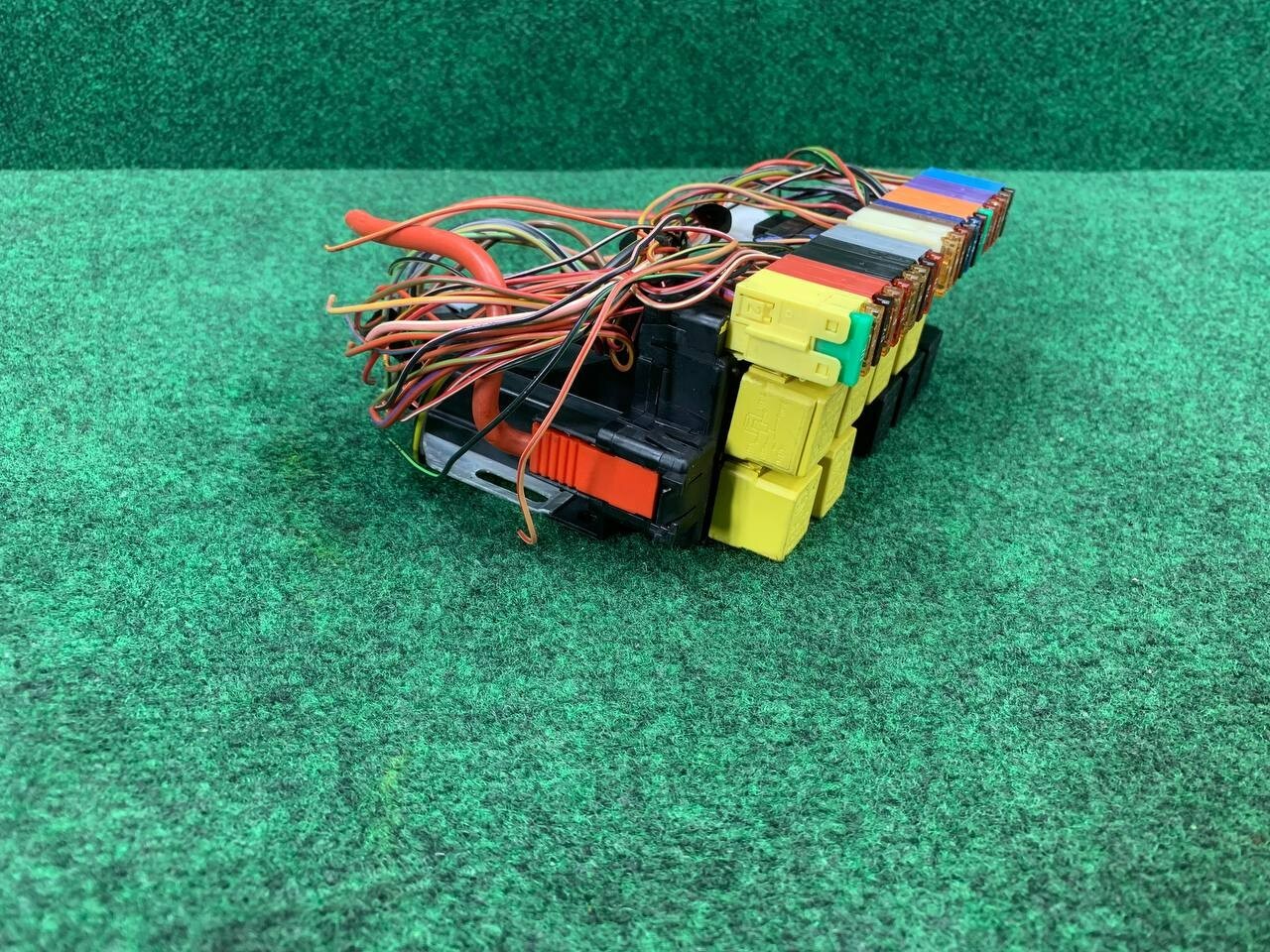 03-12 Mercedes R230 SL550 SL55 AMG Front Left SAM Fuse Box Control Module OEM