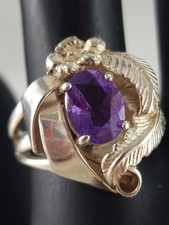 LB Vintage Sterling Silver Flower Leaves Purple Gemstone Ring Size 5 - 5.4 Grams