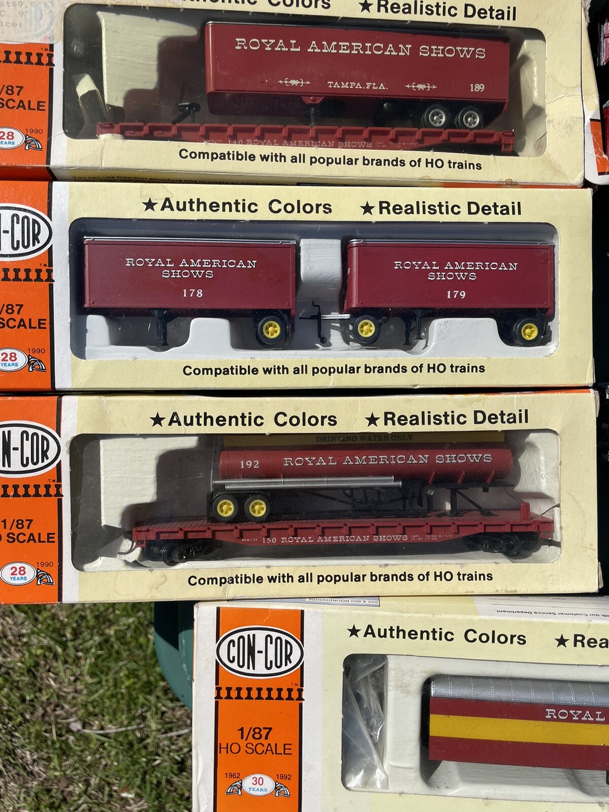 HO Scale Circus, Train Set 17 Cars & Looks Like an Atlas? eBay