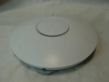 UBIQUITI UNIFI AP ACCESS POINT WITH BACKPLATE