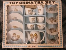 COLLECTABLE Boxed 1970's 17 Piece China Childs Tea Set. Unused. Made in Japan