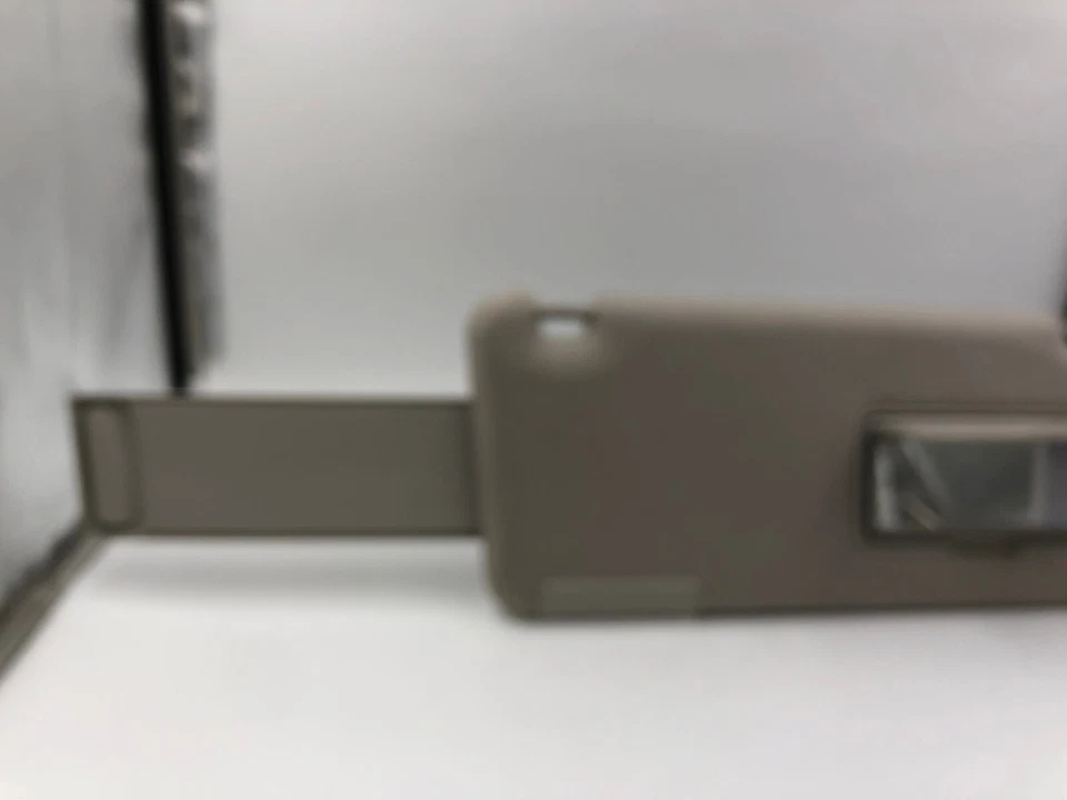 2011-2017 Nissan Quest Passenger Sun Visor Gray Illuminated OEM F01B46080 - Image 3 of 4