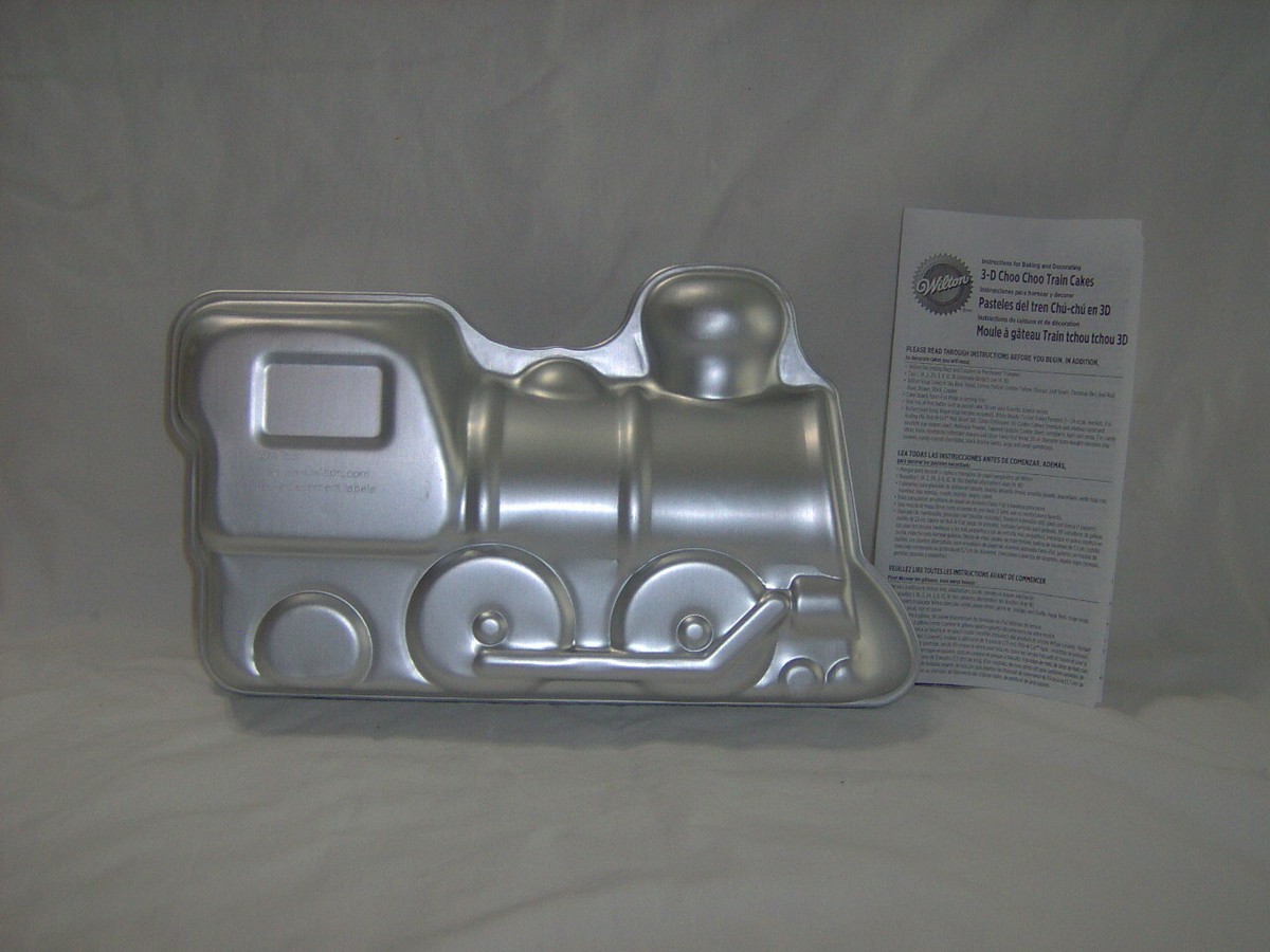 WILTON 3D STANDING CHOO CHOO TRAIN w Instruct SHAPE ALUMINUM CAKE PAN  2105-2861