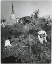 NEW!!!  John GUTMANN: Burma, 1945 / PIX-K / VINTAGE / STAMPED