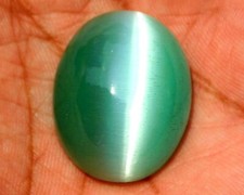 70.50 Ct Green Color Oval Cabochon Chrysoberyl Cats Eye Gems. N422.