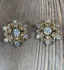 Aurora Boreais clip on earrings gold tone Flower open work 1? vintage