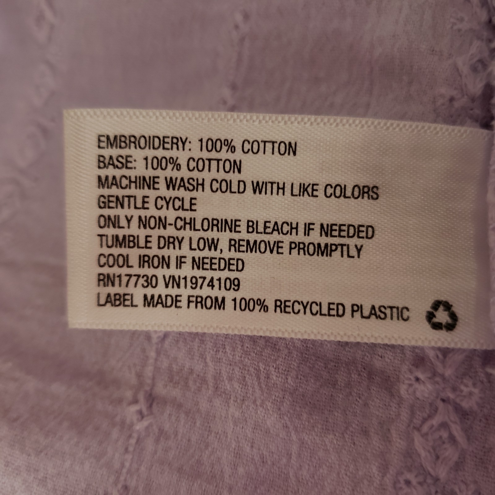 Universal Thread M Top Lavender Flutter Eyelet Co… - image 7