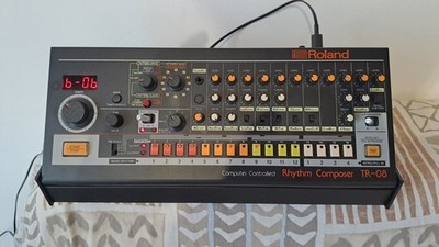  Roland Tr-08 Drum Machine 