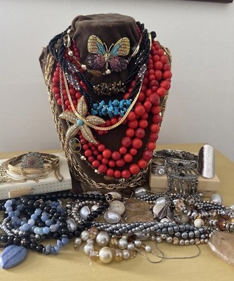 JEWELRY LOT VINTAGE TO NOW-GEMSTONES SOME SIGNED 40 ITEMS