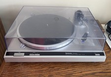 Technics SL-Q2 Turntable Working 