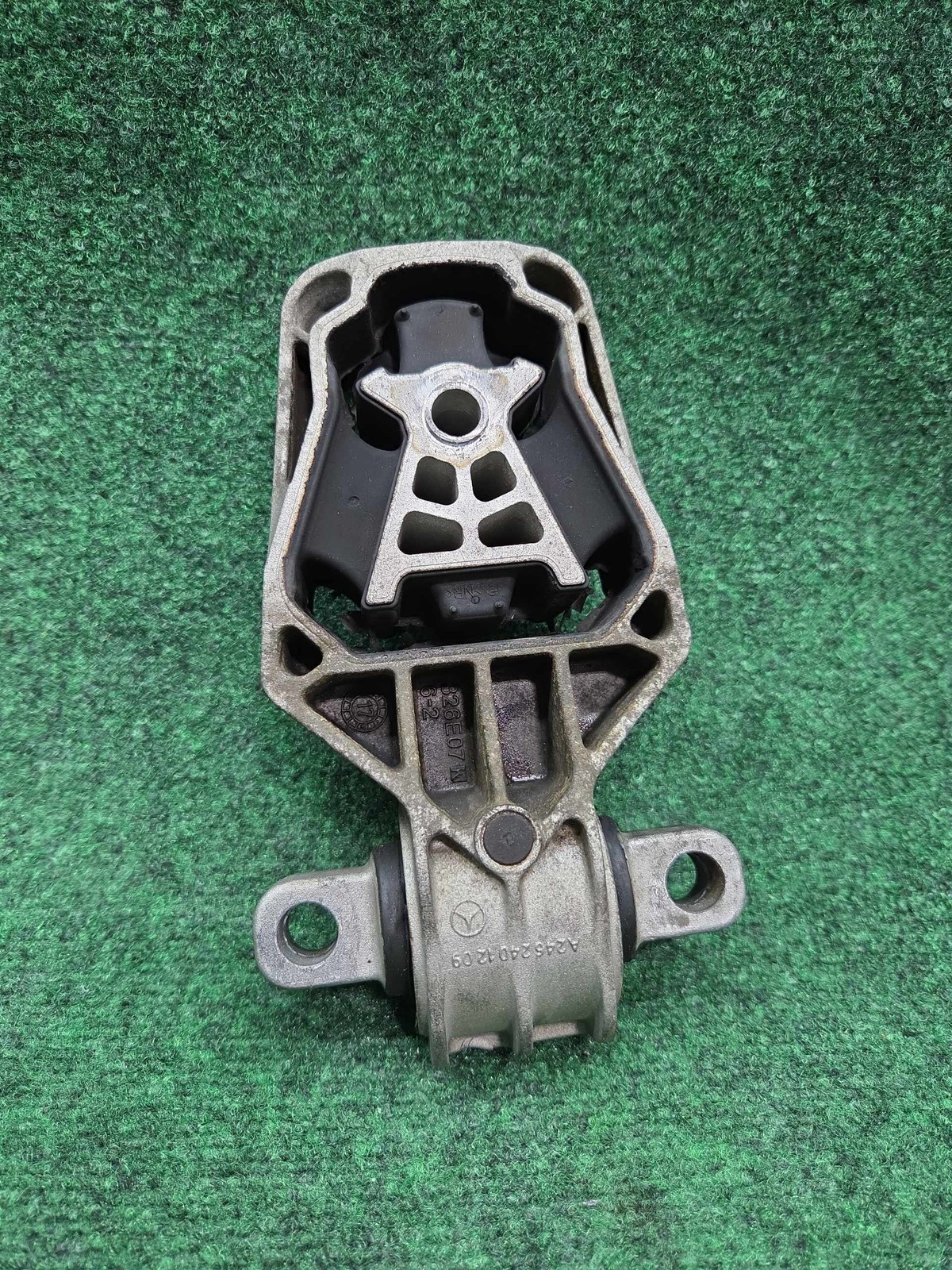 2014-2019 Mercedes Cla 250 Engine Stabilizer Rear Mount 89k Mls Oem A2462401209