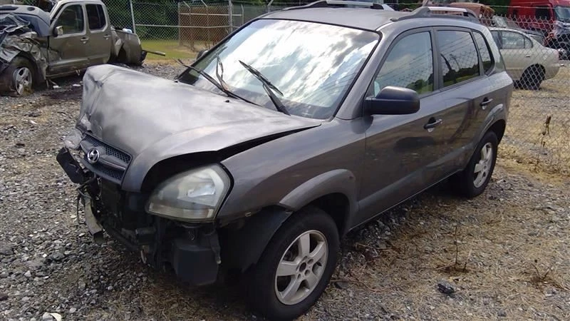 Driver Left Fender Without Side Flares Fits 05-09 Hyundai Tucson OEM - Image 2 of 4