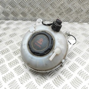 VW TIGUAN AD1 Ausgleichsbehälter 5Q0121407G 2.0 Diesel 110 kW 2019 34847578