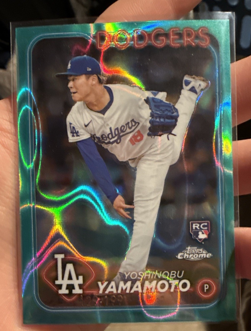 2025 Topps Chrome Yoshinobu Yamamoto Aqua Refractor /199 #179