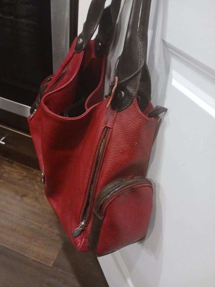 Bolso de hombro Valentina de cuero italiano rojo guijarro Foto 4 de 4