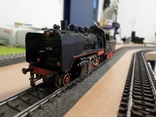Marklin 3003 Steam Locomotive with Tender BR24 DB  (Analogue) E