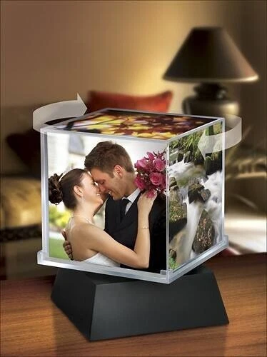 Cubo de fotos giratorio Sarah Peyton 4x4 pantalla de rotación automática de 360 grados Foto 2 de 4