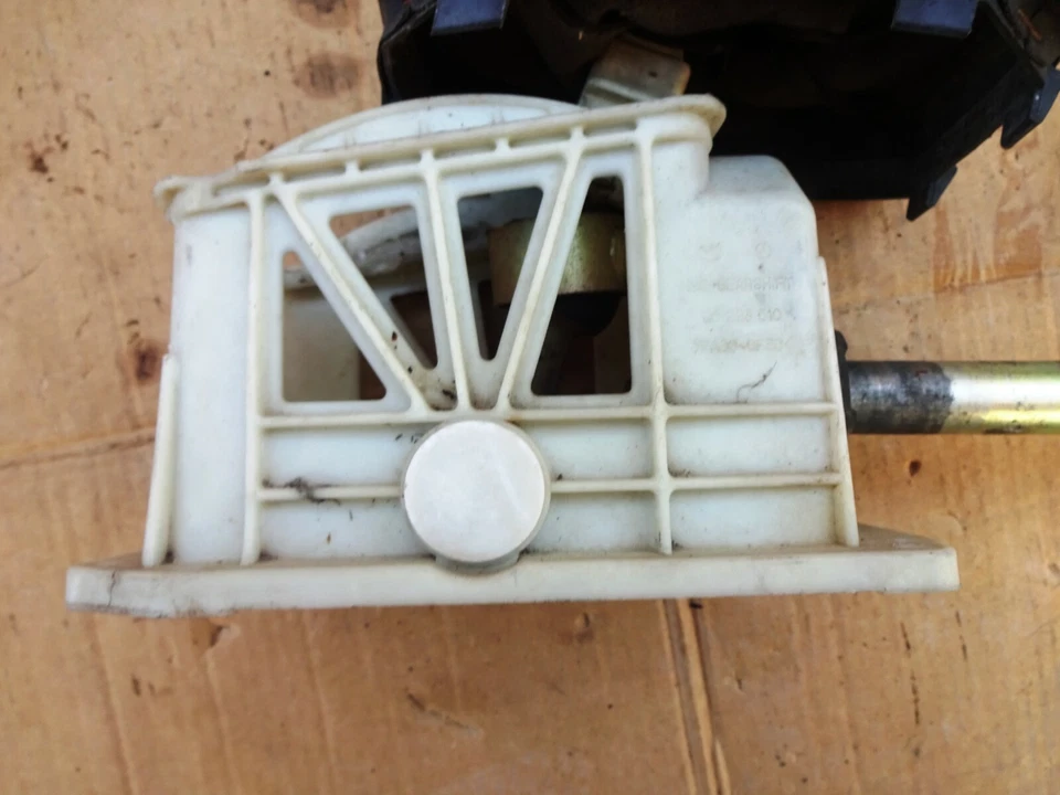 DAEWOO NUBIRA 1999 03 MOTOR A16DMS M/T 5 VELOCIDADES SELECTOR DE MARCHAS Y VARILLAS EXTENSIÓN Foto 4 de 4