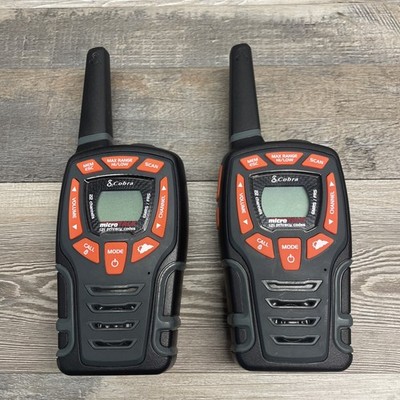 Cobra CXT565 Pair of Two-Way Radio Walkie Talkies - TESTED