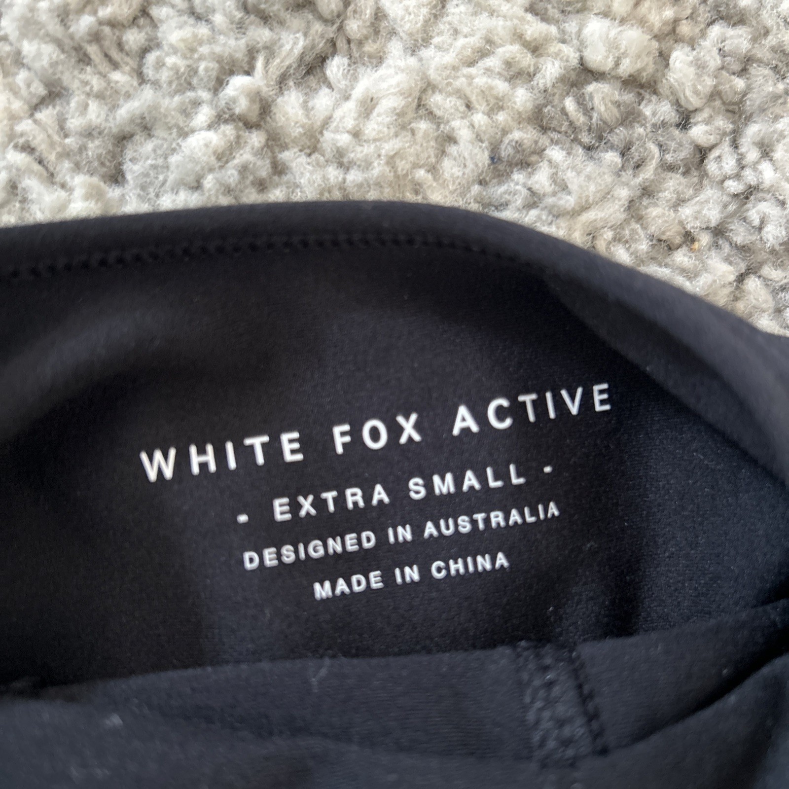 White fox Active - image 3