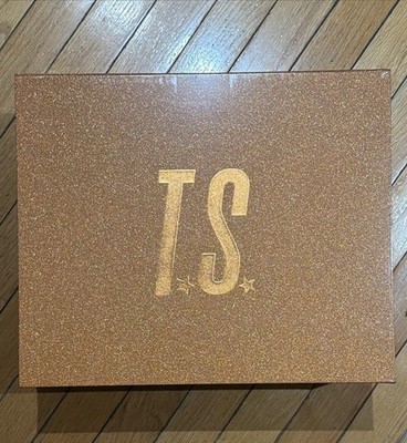 TAYLOR SWIFT THE LIFE OF A SHOWGIRL CARDIGAN & CD BOX SET Size XS/S NEW IN HAND