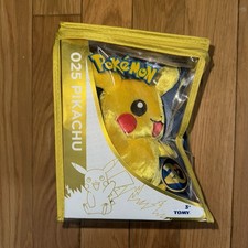 Pokemon 20th Anniversary Plush Pikachu Tomy 025 25 Pokémon New