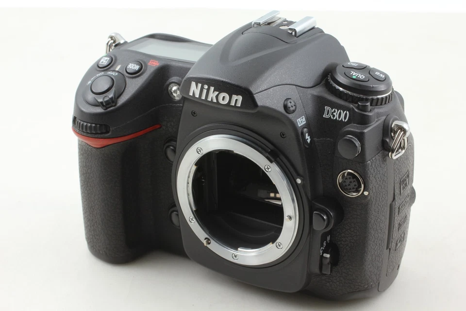 [Near MINT] Nikon D300  12.3MP Digital SLR Camera DSLR Body From JAPAN - Image 3 of 4