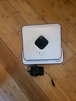 iRobot Braava 4200 Floor Mopping Robot  Mint  New Battery And Charger Included 