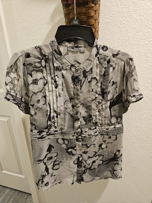 Apt.9 Elegant & Versatile Light Gray Blouse (L) w/Black Intricate Floral Design