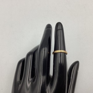 18ct Yellow Gold Band Ring with Simple Detail Size 5 / K 1.76 g (J1) NS#8674