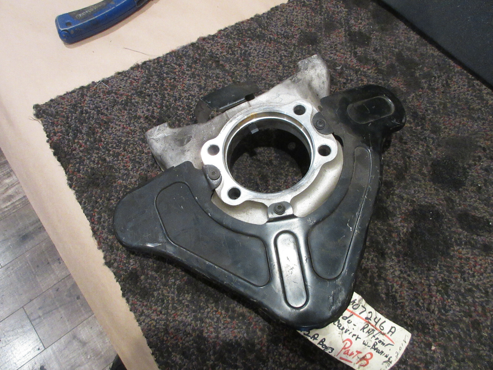 Lamborghini Gallardo -RH Front Hub Holder  - P/N 400407246A